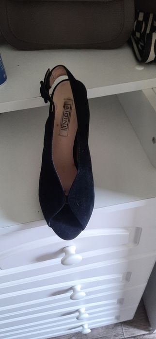 Продам туфли в отличном состоянии