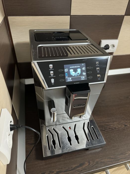 DeLonghi PrimaDonna Class espressor cafea wifi bluetooth app 19 bari