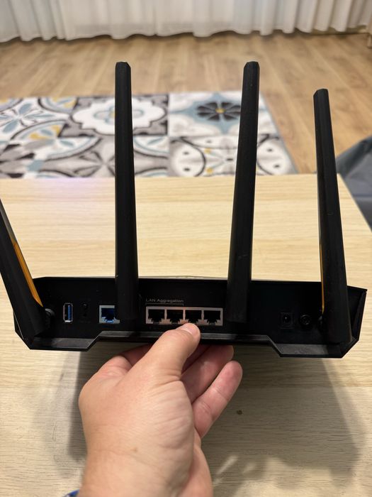 Router Asus TUF ax4200