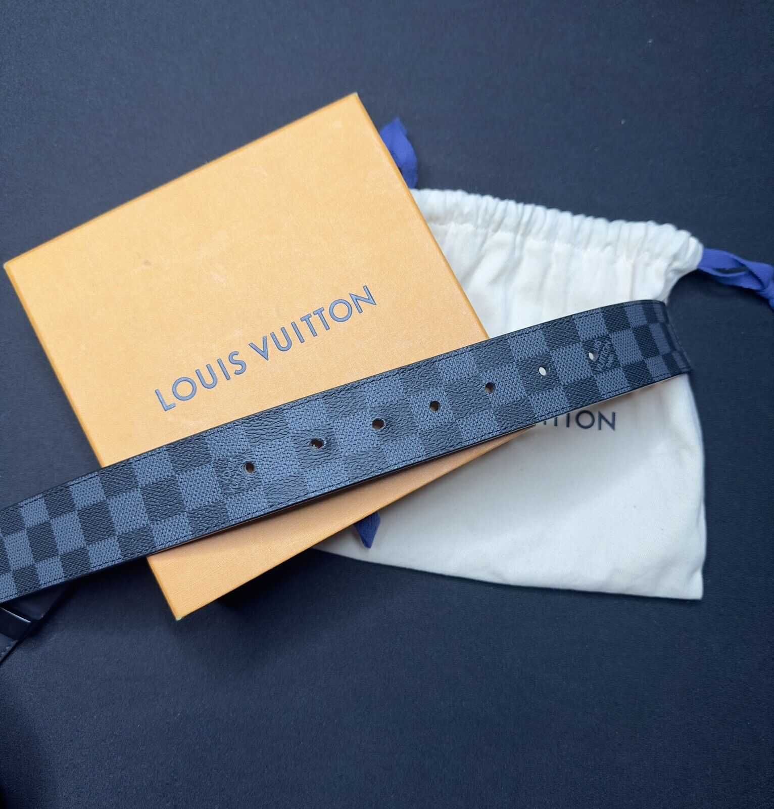 Curea piele Louis Vuitton LV
