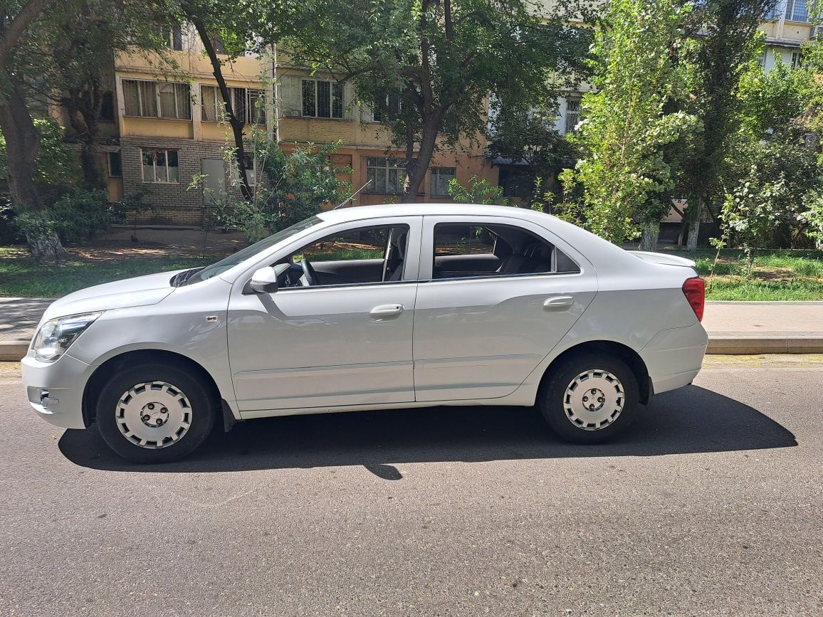 Продаётся свой автомобиль