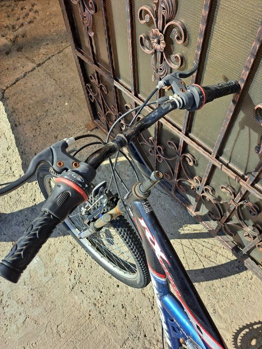 Vand bicicleta cu suspensii