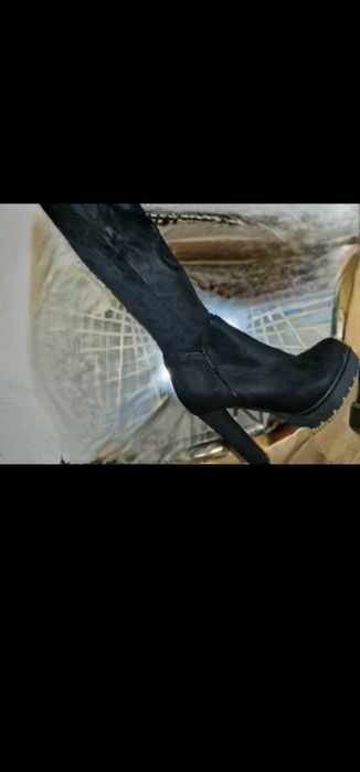 Дамски чизми с висок ток