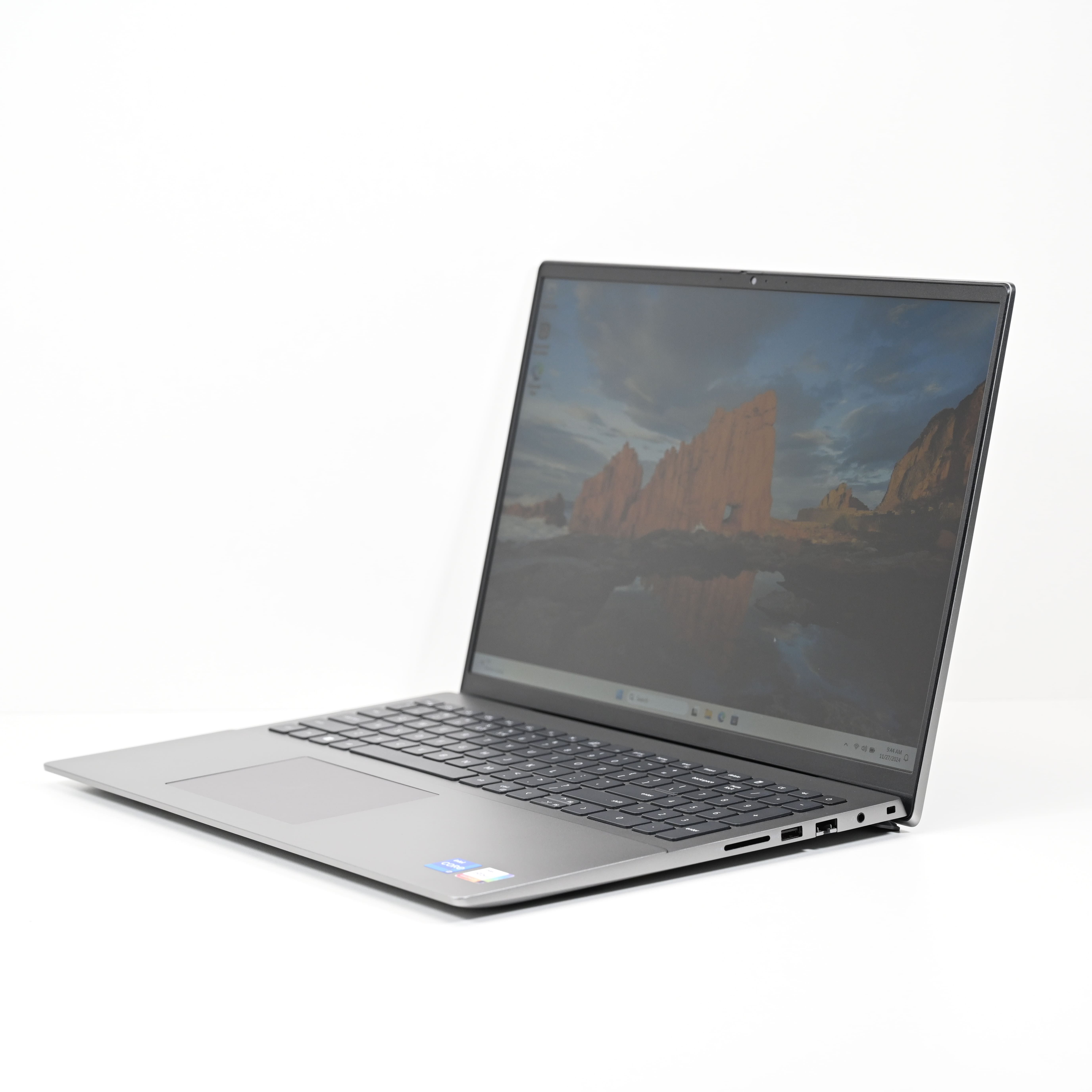 Laptop Dell Vostro 16 5630 - BSGmag