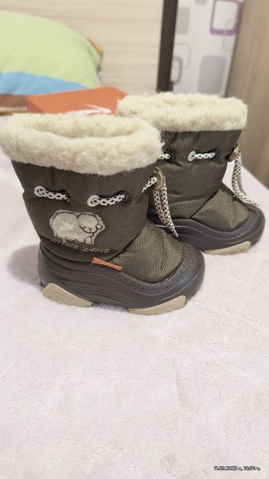 Ботушки с подплата от овча вълна