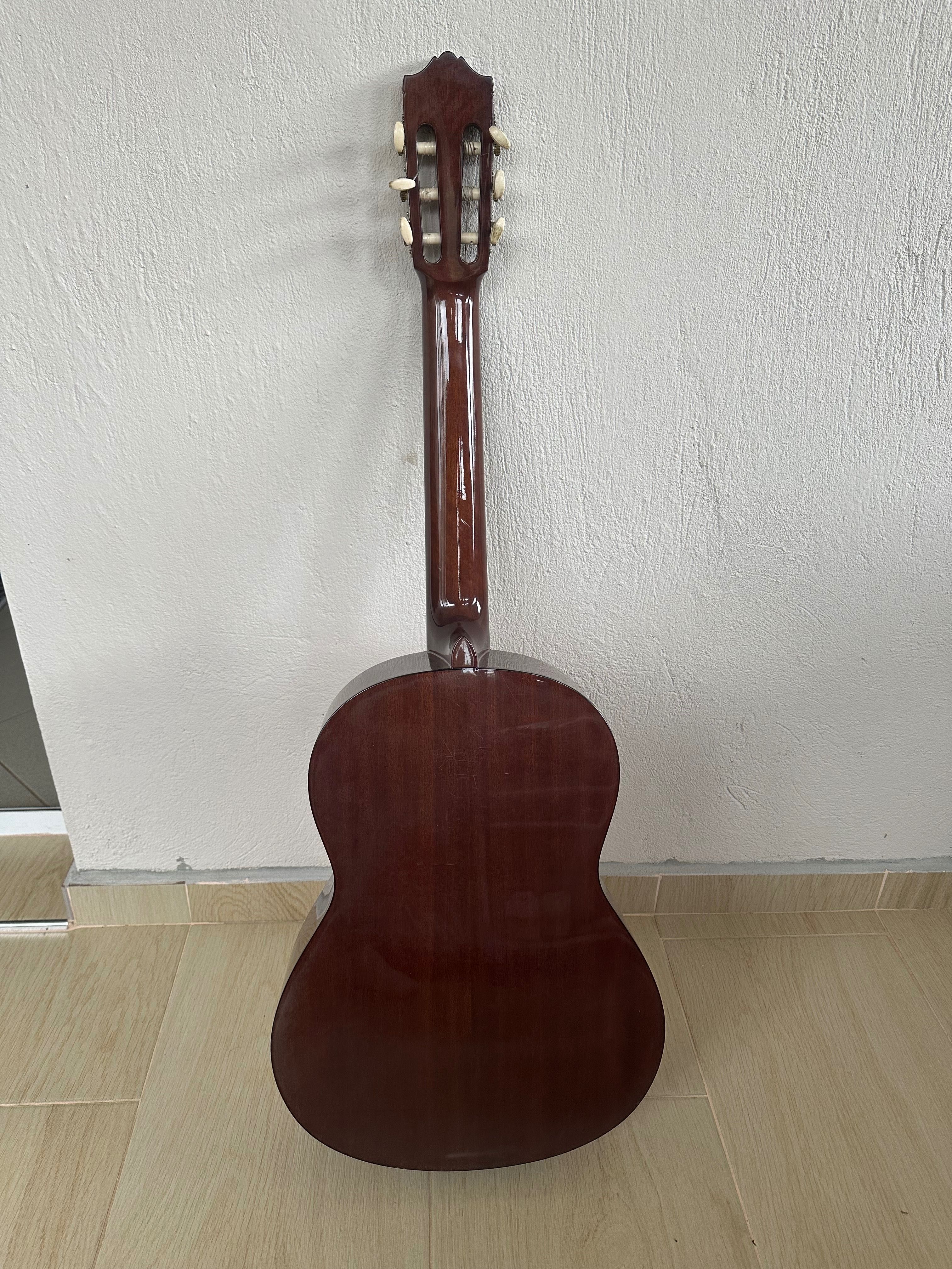 Класическа Китара YAMAHA CG100A