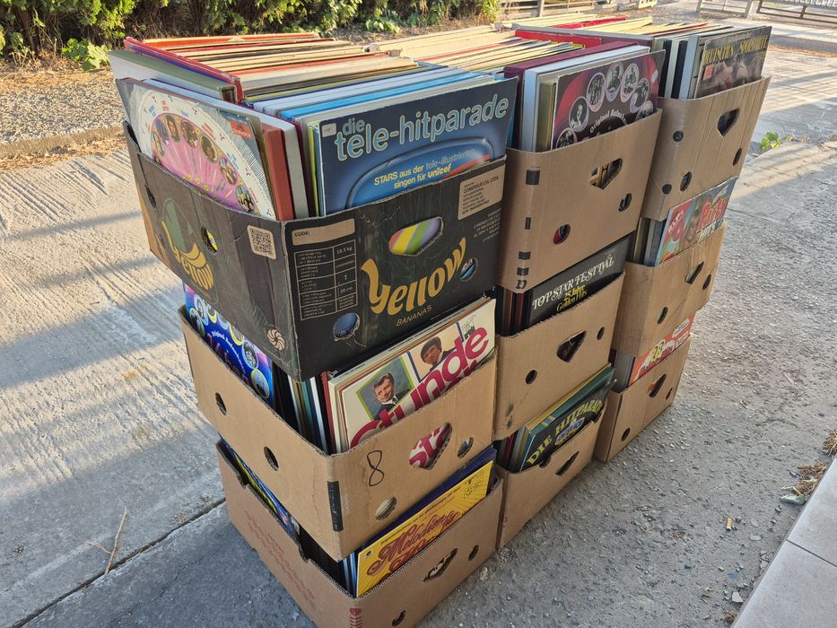 Vând Lot 100lp Discuri Vinil colectie muzica usoara straina mixta