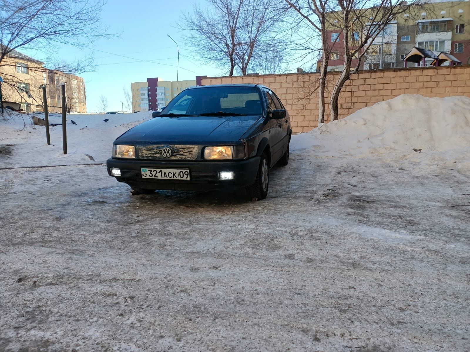 Автомобиль Volkswagen Passat 1988г