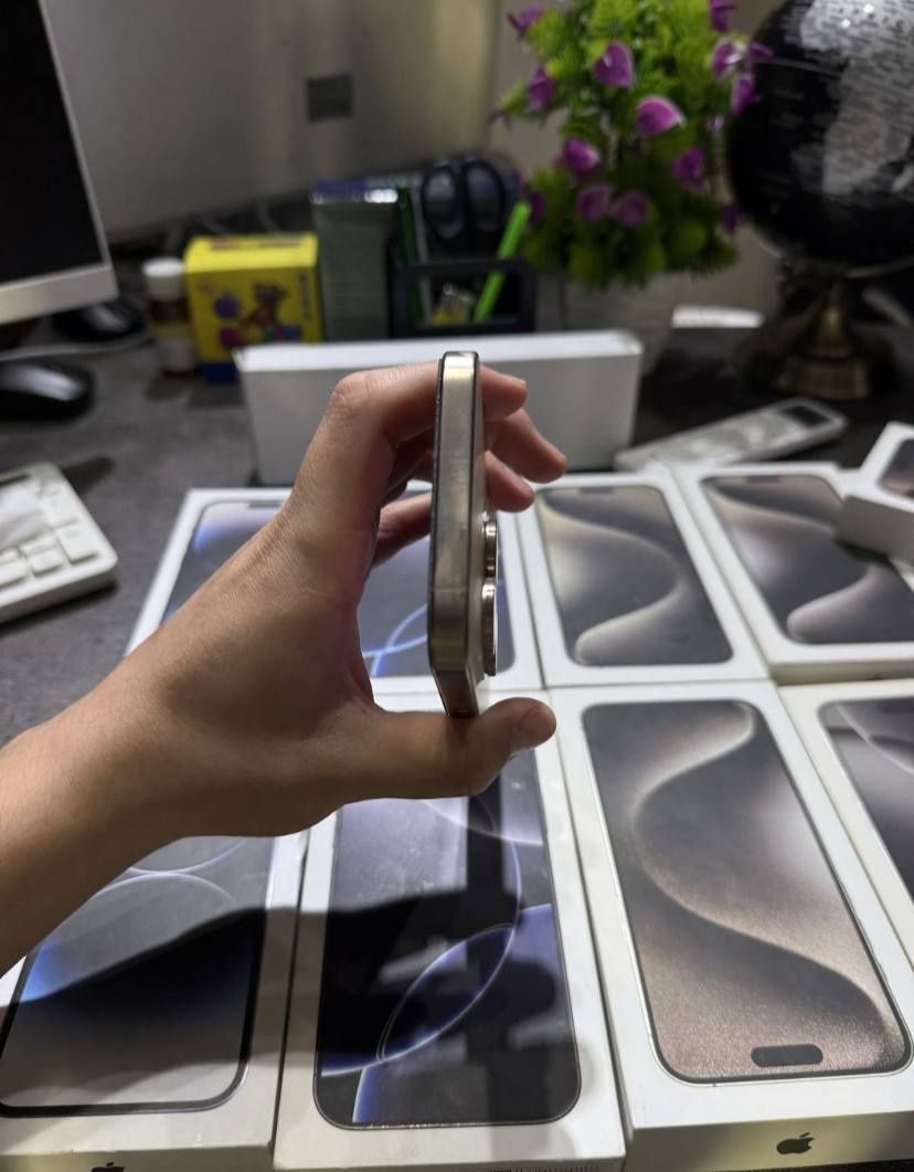Iphone pro max 16