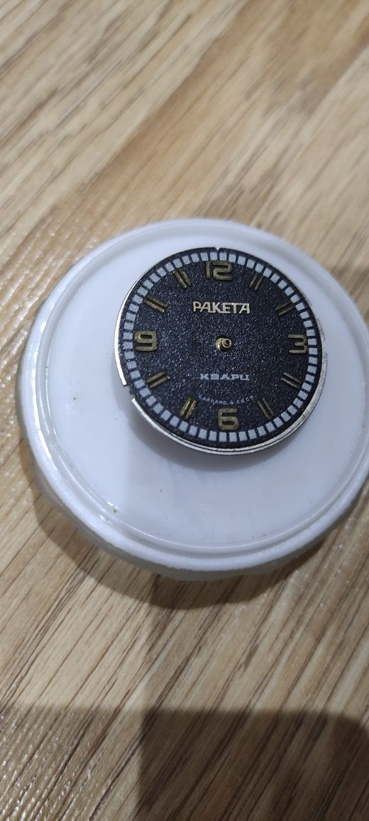 Часы и часовые запчасти