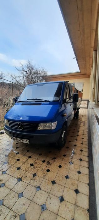 Mercedec-Benz 412 D