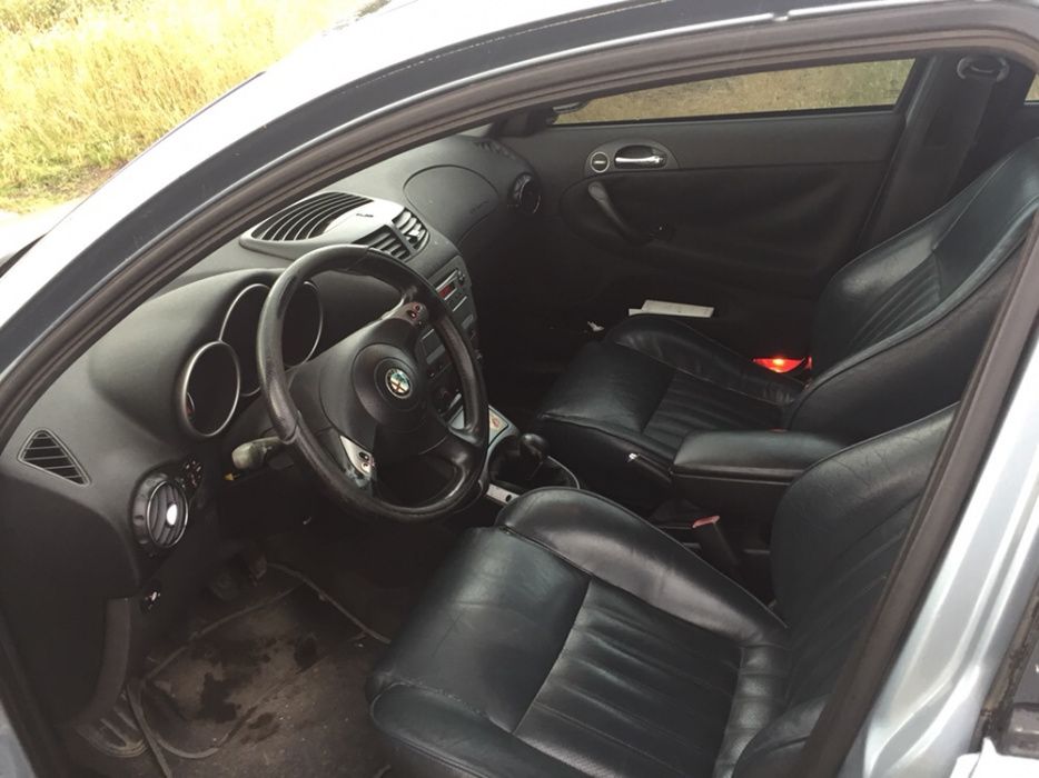 Алфа 147 1.6 105 коня 2004 година на части