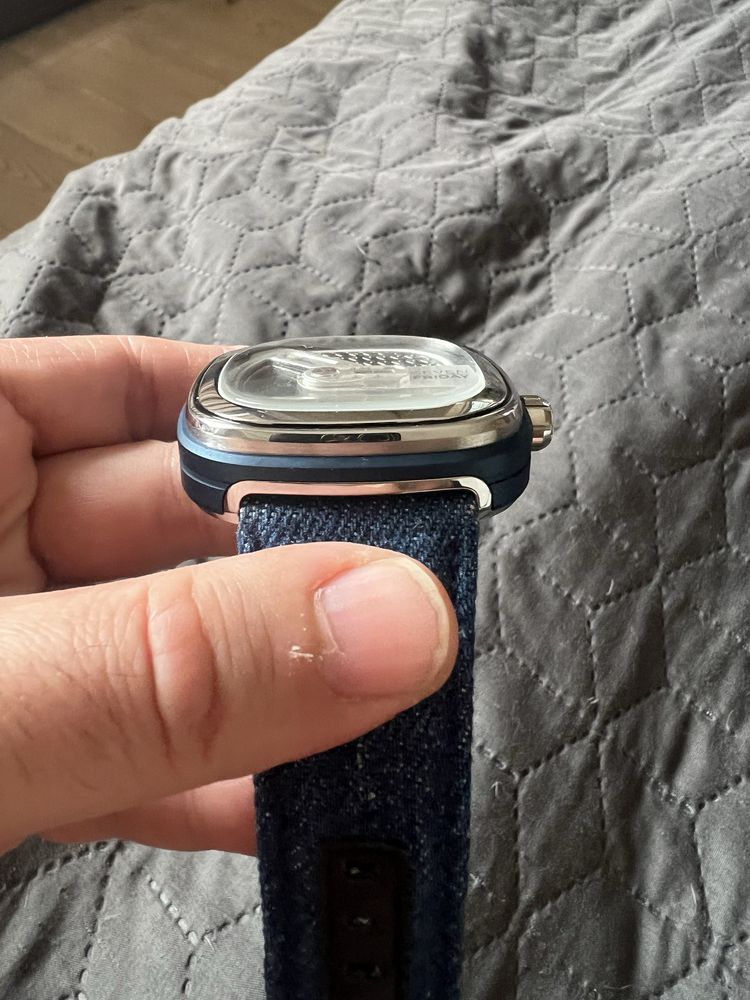 Sevenfriday часовник
