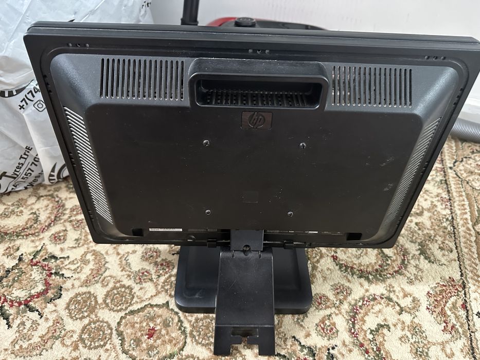 Монитор HP LE1901w