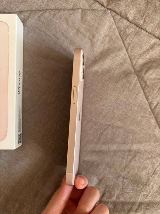 IPHONE 13 128GB розового цвета в идеальном состоянии с коробкой