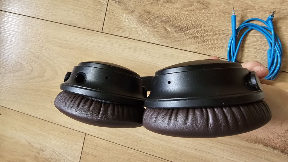 Casti Bose Quietcomfort QC 25.