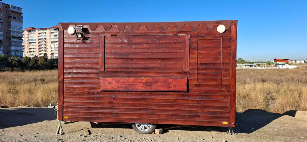 Rulota fast-food 8000 euro