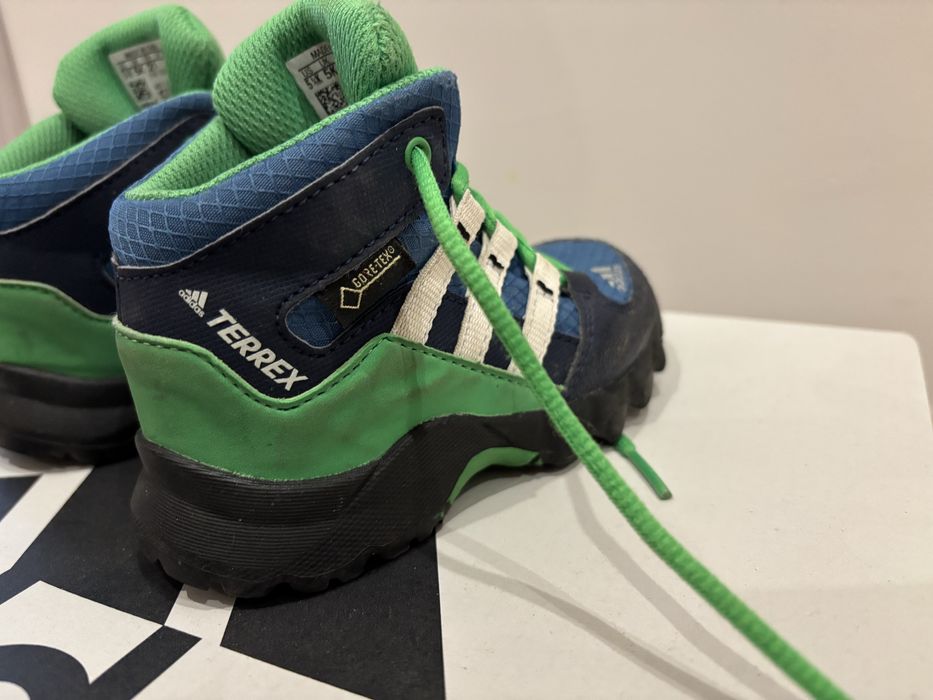 Ботуши Adidas Terrex размер 21