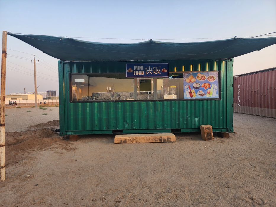 Ko'chma Oshxona tayor biznes, barcha jihozlari bilan birgalikda.