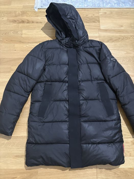 Продам зимную куртку прада