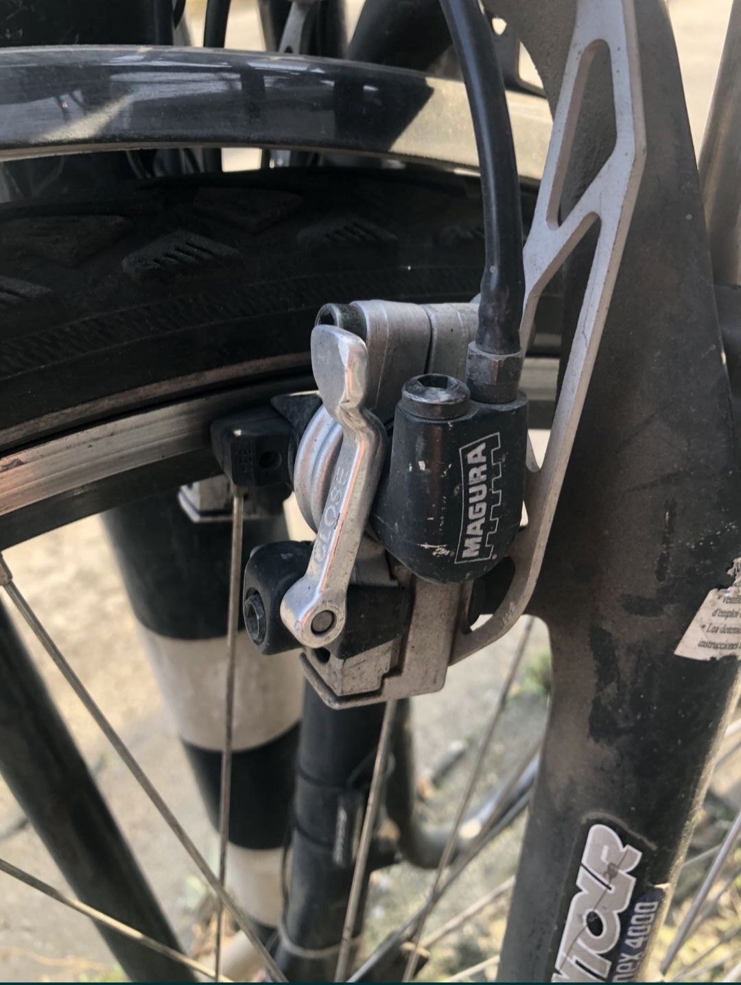 Cube touring 28"