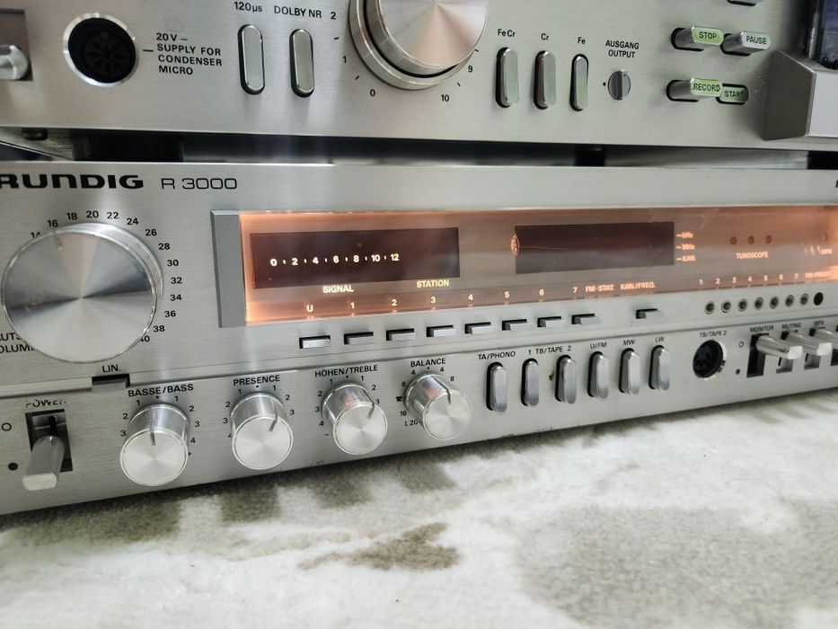 Superb deck Grundig cf 5000 - 2  - și Grundig cf 3000 amplificator