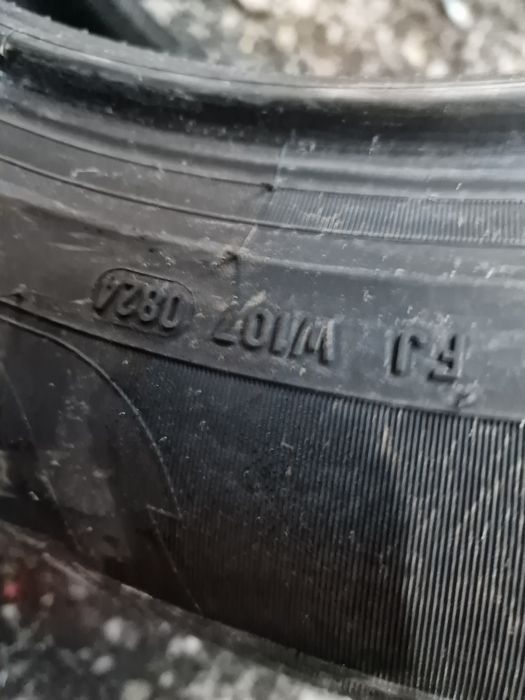 Anvelope 275/50R20 marca Pirelli, DOT 2024, 6 mm