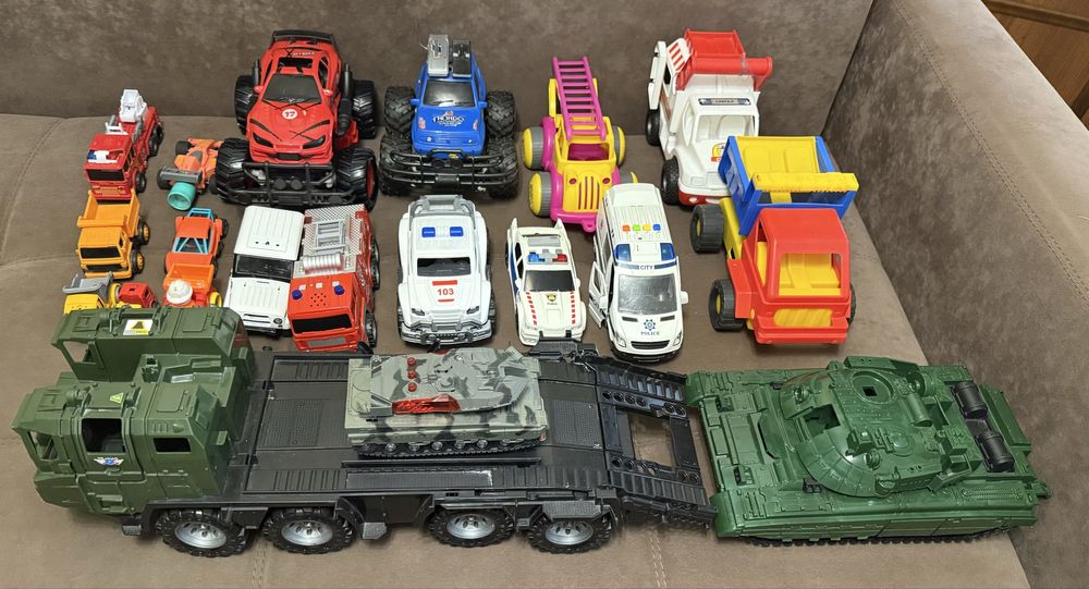 продам машины все хорошом состояние