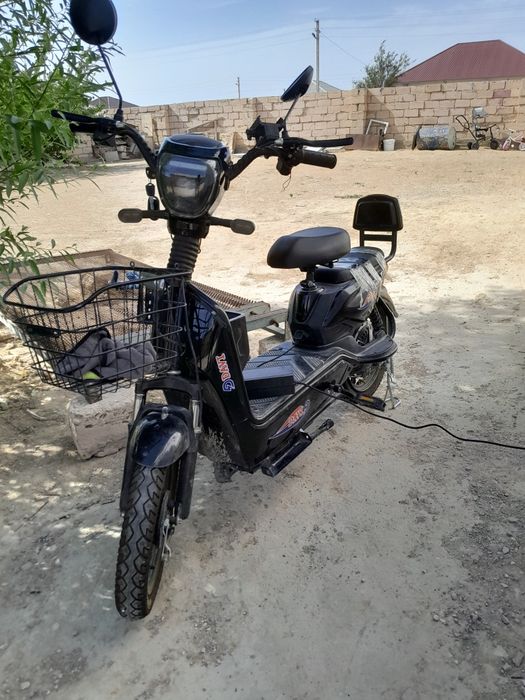 Электроскутер D davi