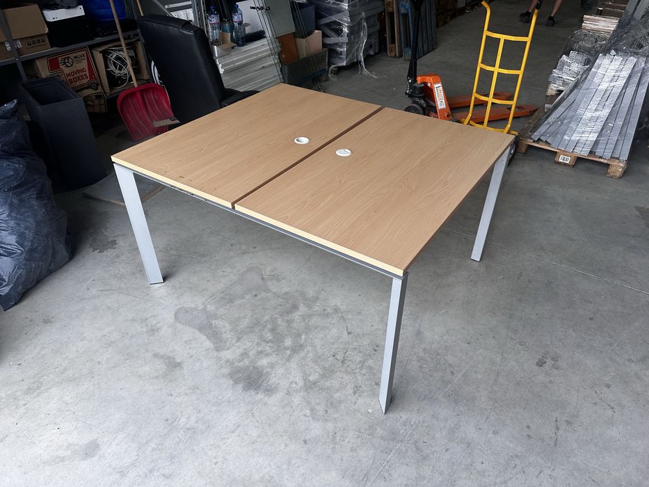 Офис бюра ORT с метална конструкция – 120x140x75 см, 15 бр. налични