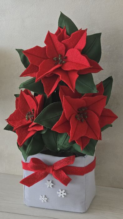 Коледна звезда , ръчна изработка