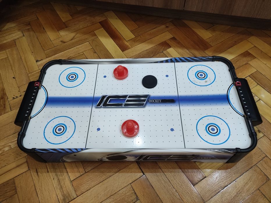 Мини Маса за въздушен хокей.
