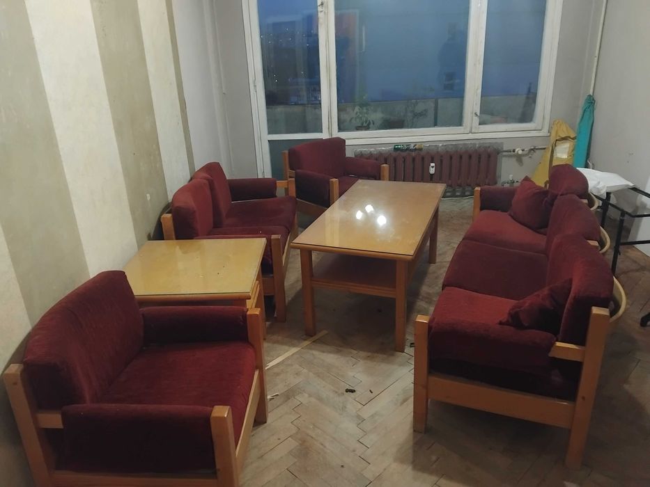 Продавам мебели от масив