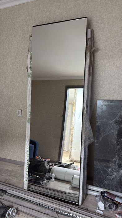 Продам Зеркало б/у почти в пол