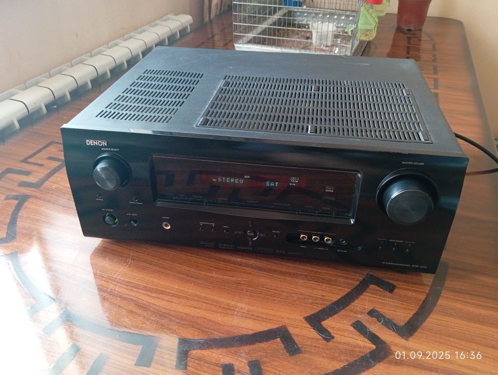 Продаётся усилитель denon.