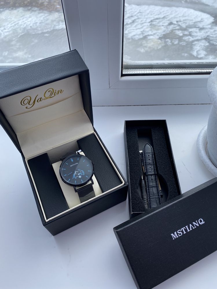 Продам наручные часы мужские в классическом стиле