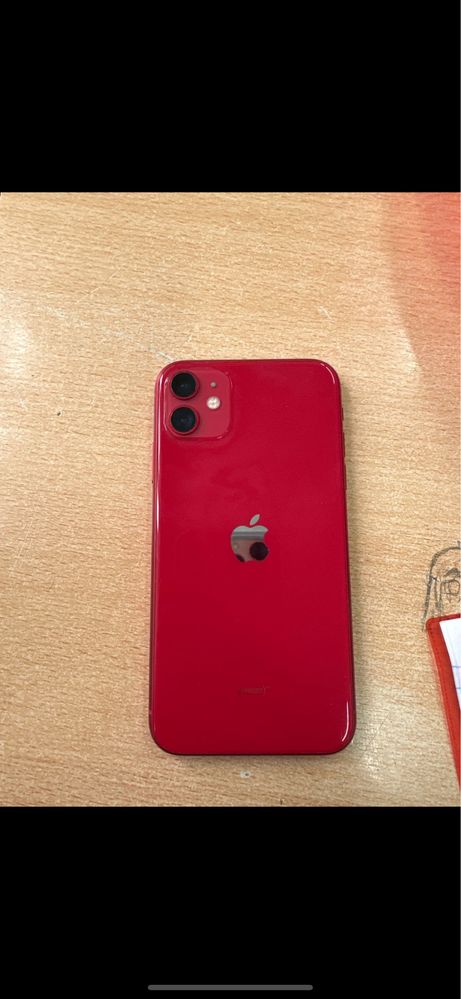 Продаю iphone 11 в хорошем состояние