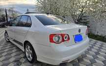 VW JETTA Model America 2.0 TDI/GOLF 5 2012