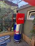 Светещи реклама и хладилник Red Bull
