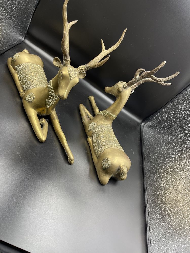 Doua capre decorative din bronz masiv