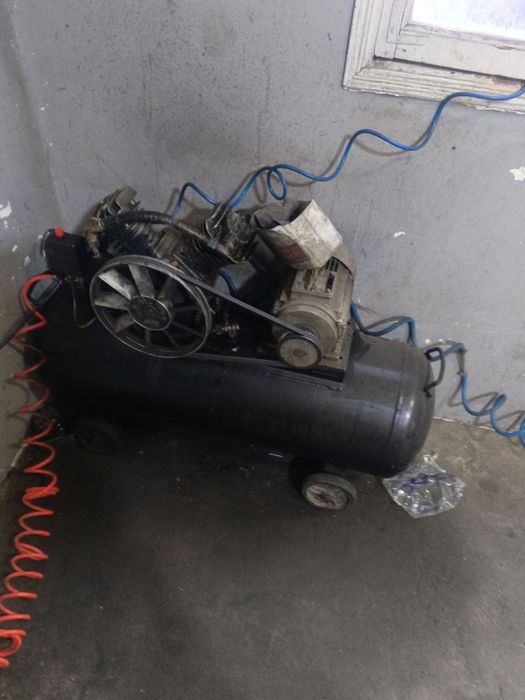 Vulkanizatsia sotiladi. Yoki ishlaydigan odam bolsa   arenda beriladi