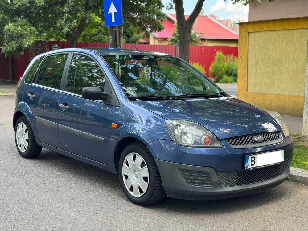 Ford Fiesta 1.2 Benzină An 2007 100.000 km