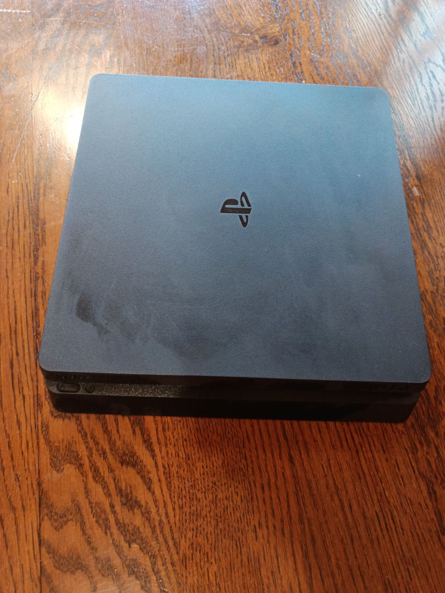 Playstation PS4 - много добро състояние