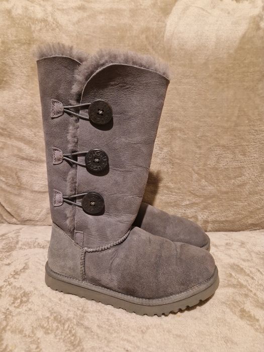 Cizme ugg mărimea 37