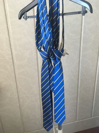 Продам галстуки 8 лицей