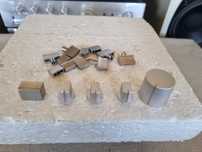 Set Butoane Aluminiu Amp Blaupunkt. Pt ax 6 mm. Impecabile.