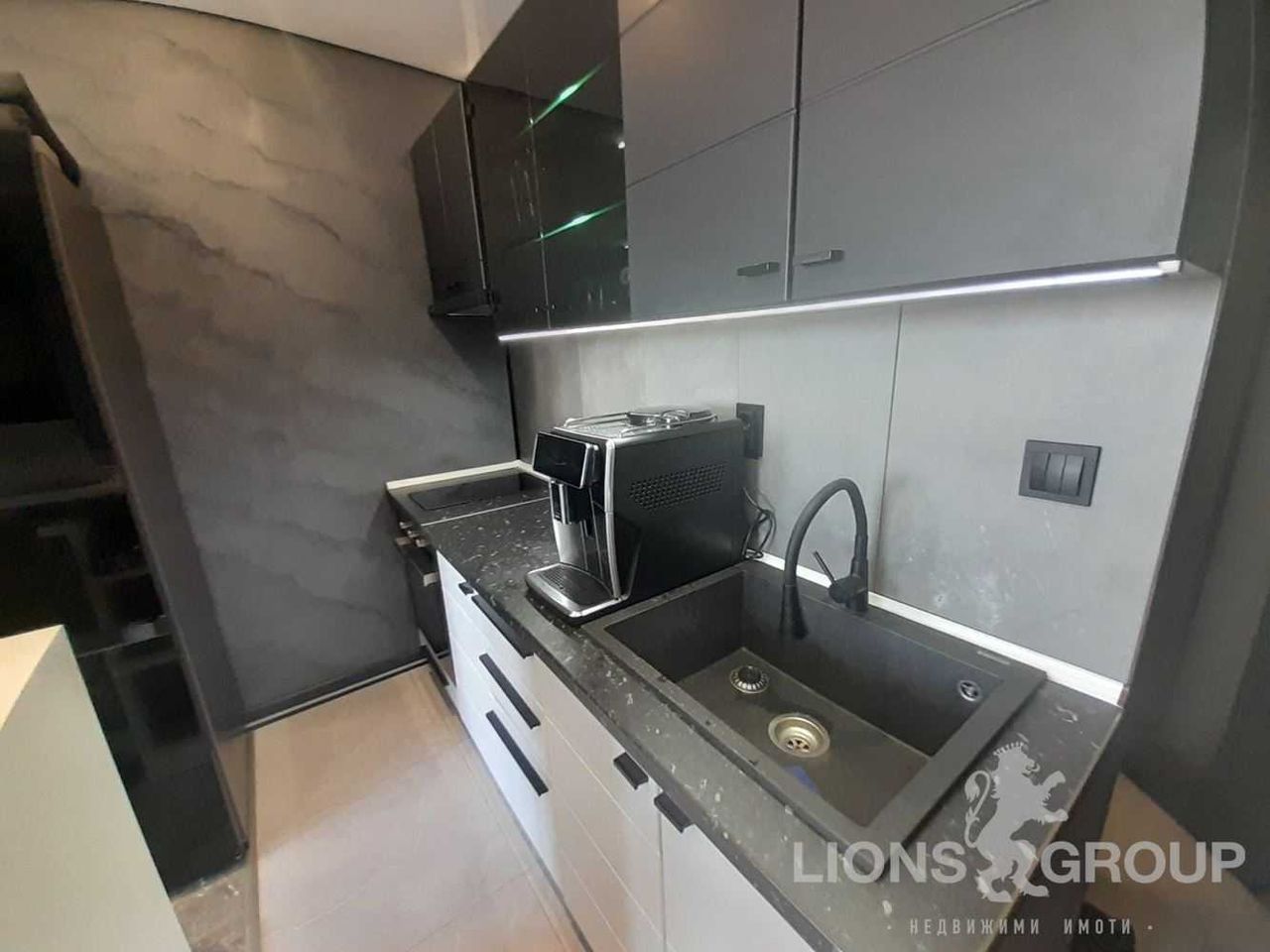 Продава се Едностаен апартамент в Варна, Виница - 40 кв.м за 2188 €/кв.м - Снимка #3