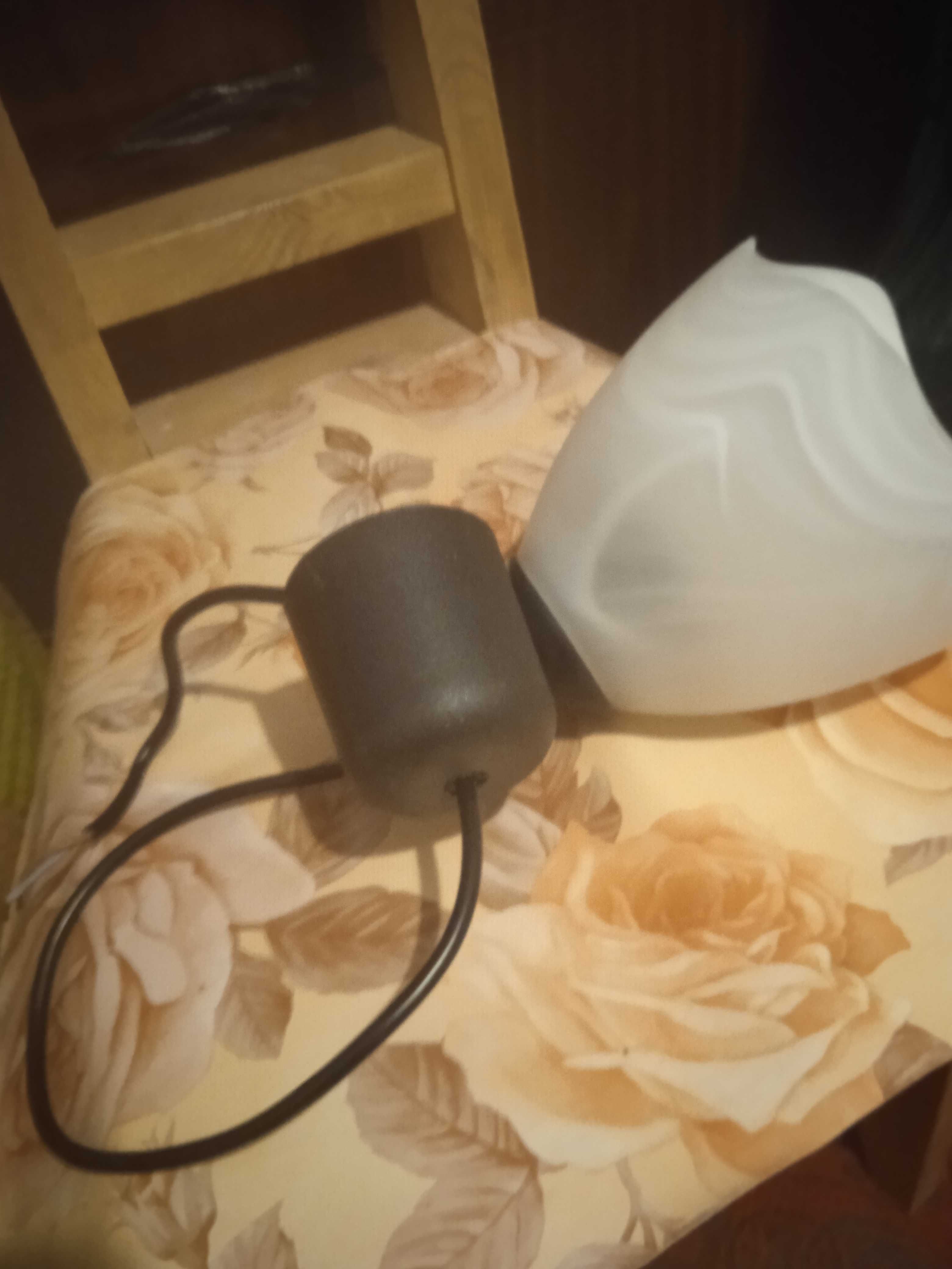 Продавам абажур ( пендел )