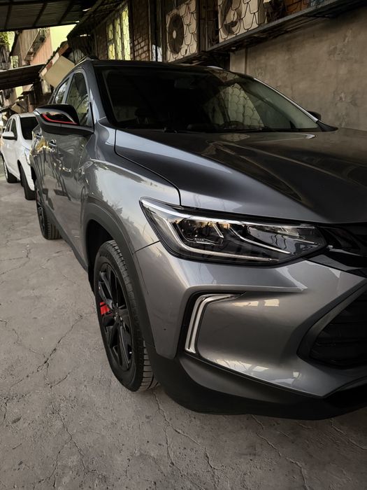 Trakcer 2021 redline