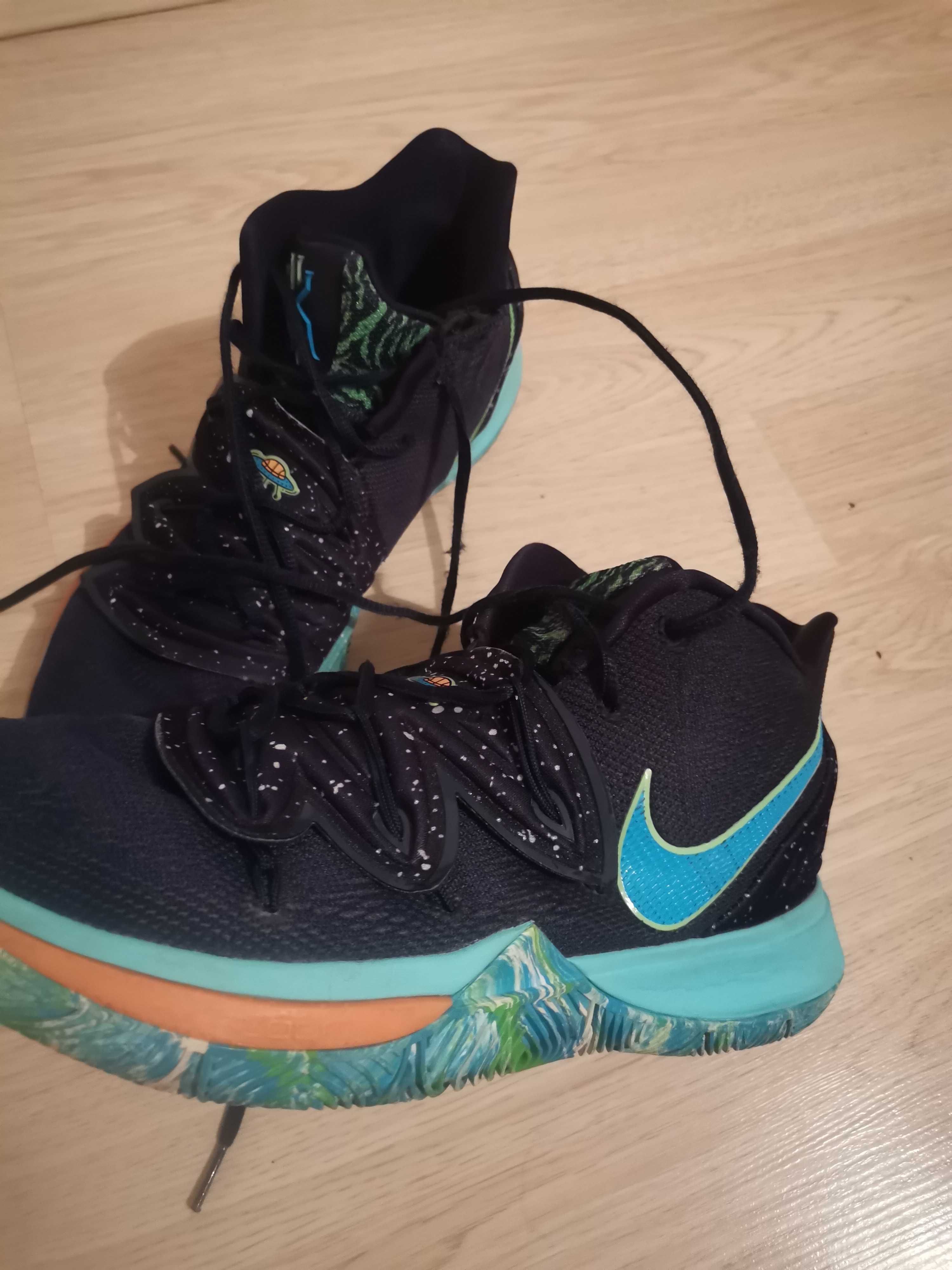 Nike kyrie 5 ufo